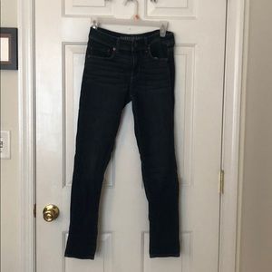 American eagle dark wash jeans